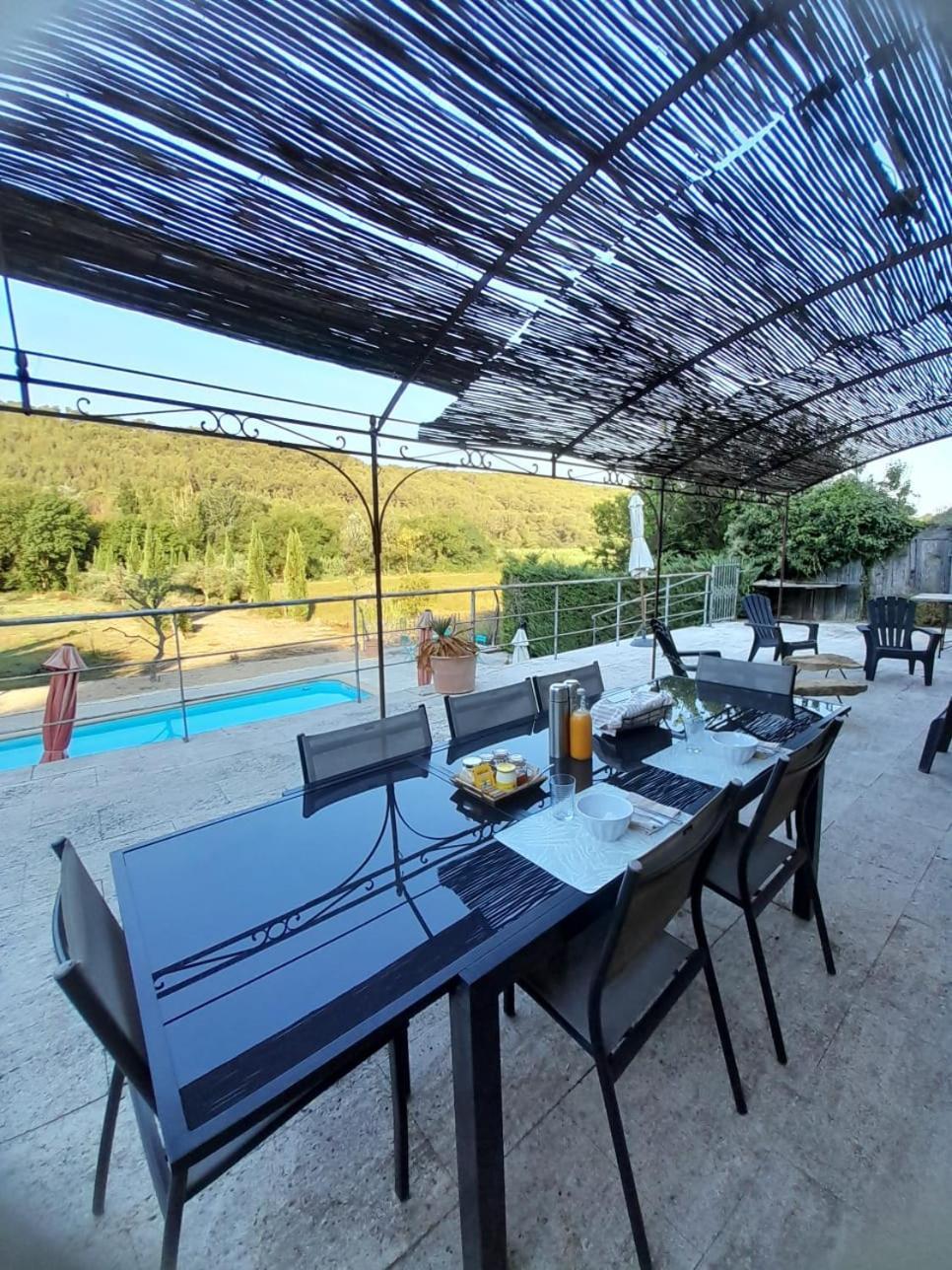 코르닐론콩포우 Moulin De Bonfilhon B&B 외부 사진